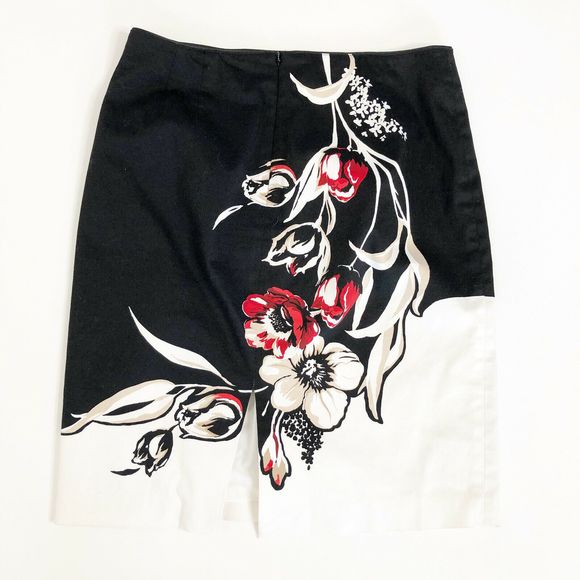 White House Black Market Skirt 8 Floral Career - Picture 4 of 7